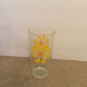 VTG‎ Sour Cream Glass Yellow Pinwheel W/Orange Center 1 Pint Retro 1960s/ 1970s